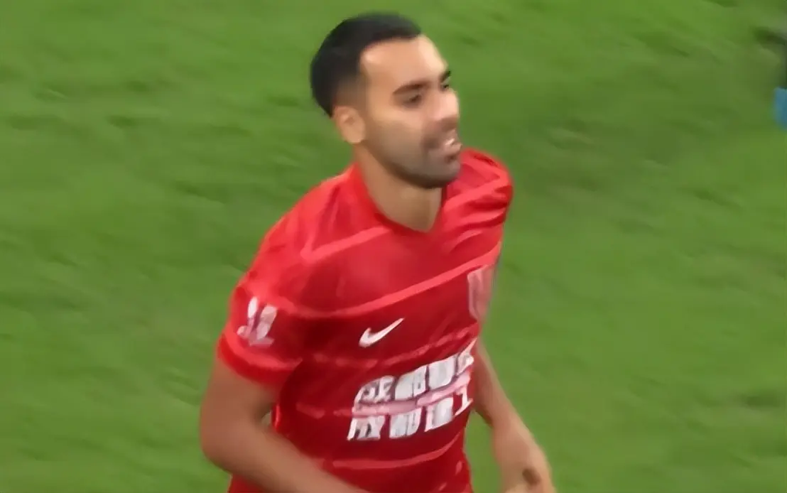 周定洋领衔, 中场, cn