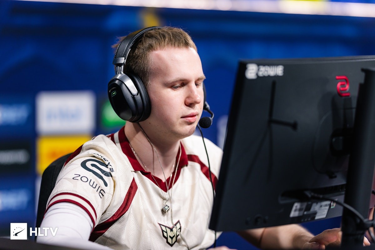 R已被出售, 的消息