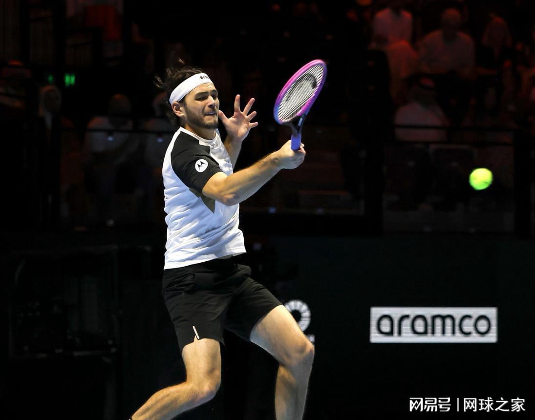 中网决赛, 美国奶爸弗, 完胜小兹维